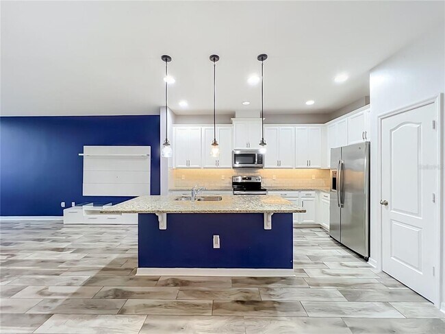 Building Photo - 12043 White Wave Point