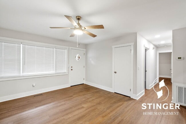 Building Photo - 607 Greenway Ct