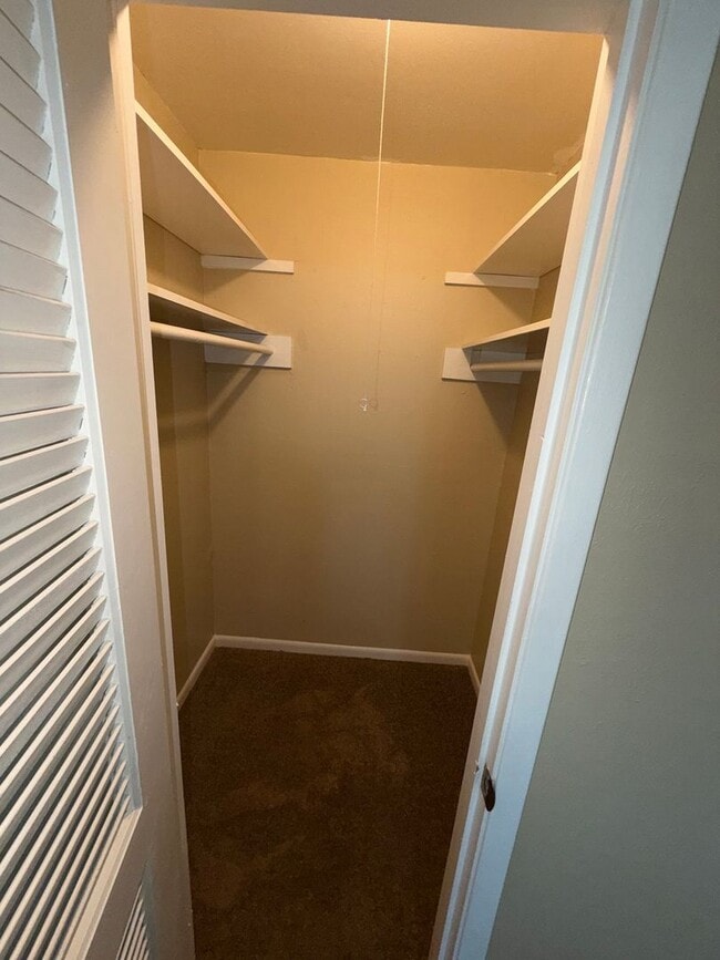 Building Photo - 5313 Carriage Ln