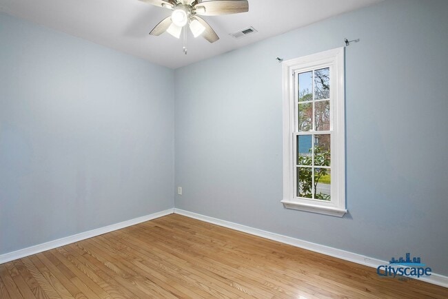 Building Photo - ADORABLE RANCHER IN CHESTERFIELD