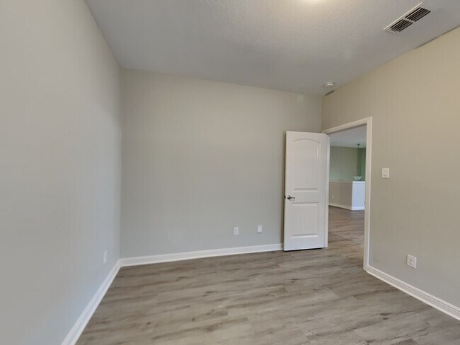 Building Photo - 9329 Belle River Trl
