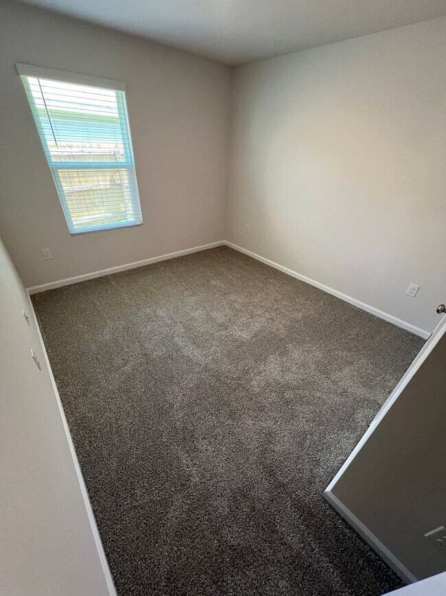 Building Photo - Beautiful, Pace 4/2 Home  with Playgrounds...