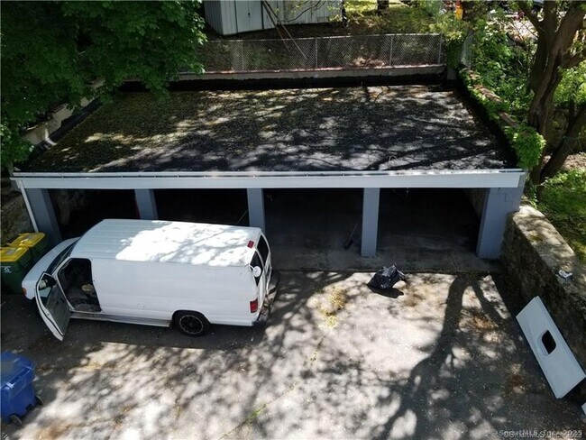 Building Photo - 117 Southview St