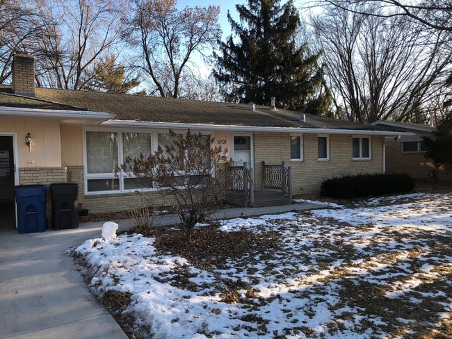 Primary Photo - 5101 Valley View Rd