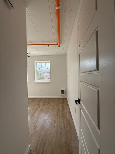 Building Photo - 240 Mack Ave