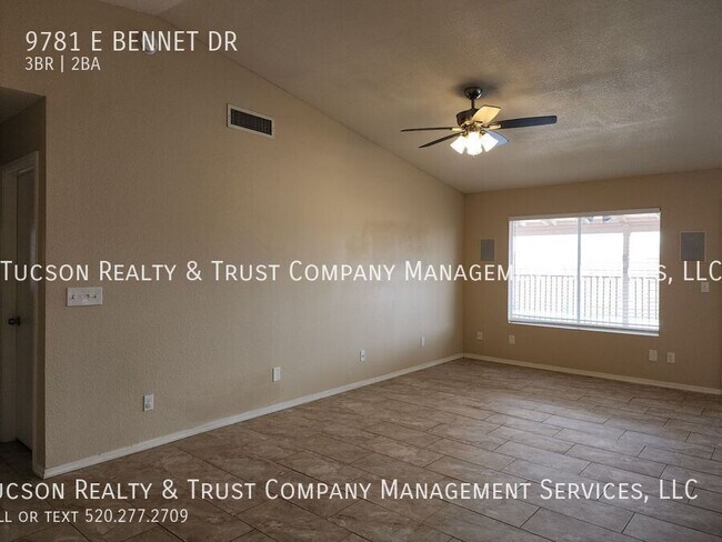 Building Photo - 9781 E Bennett Dr