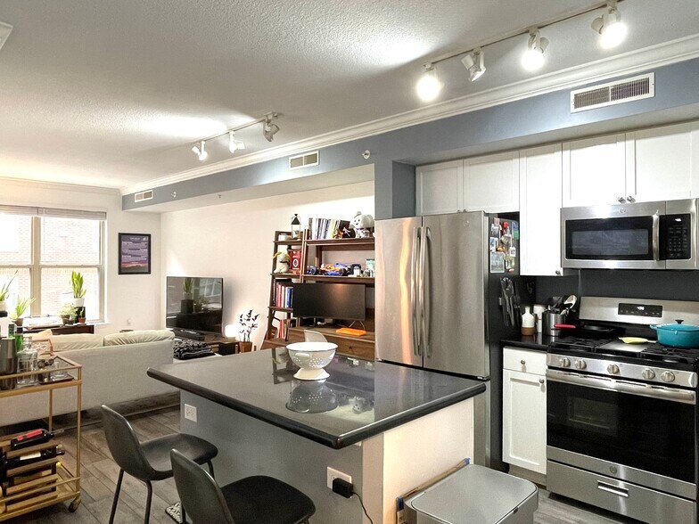 Primary Photo - 1441 Rhode Island Ave NW
