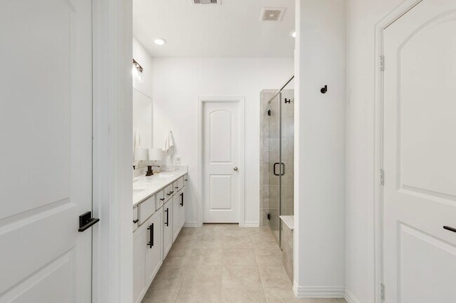 Building Photo - 845 Spruce Pine Dr
