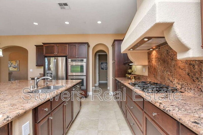 Building Photo - 1587 California Trail