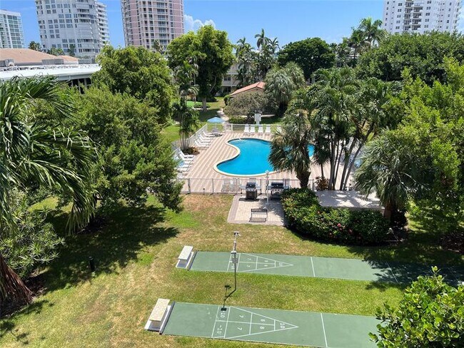 Building Photo - 1481 S Ocean Blvd