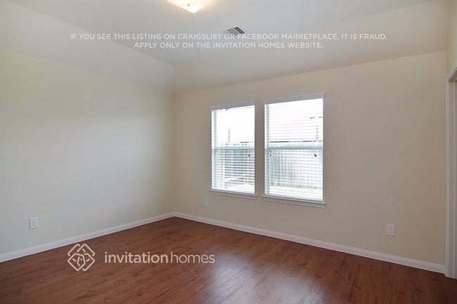 Building Photo - 18743 N Lyford Dr