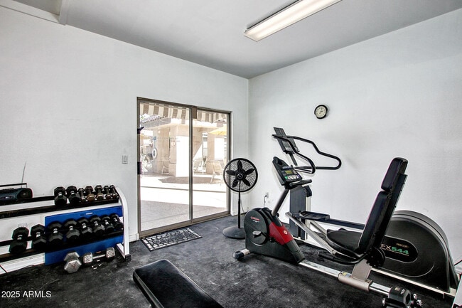 Building Photo - 2801 N Litchfield Rd