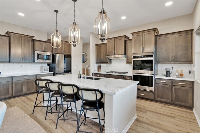 Building Photo - 17066 Takipi Rd