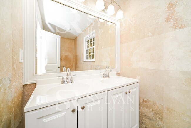 Building Photo - Coming HOME never felt so good!