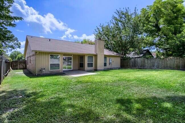 Building Photo - 7218 Camino Verde Dr