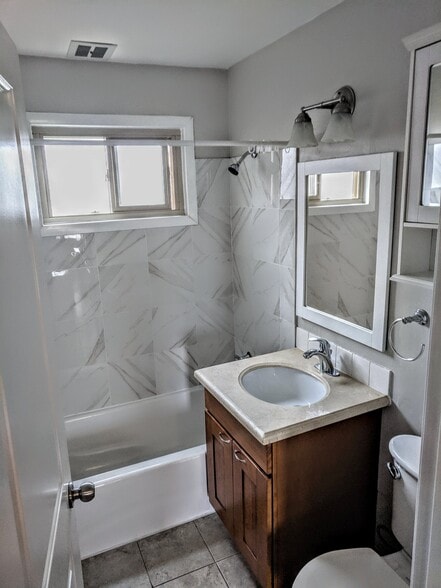 Building Photo - 3655 13th Ave W