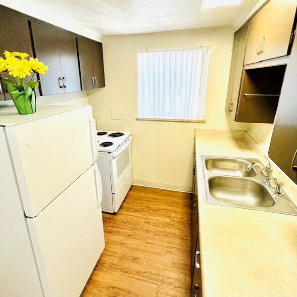 Building Photo - Lafayette Garden