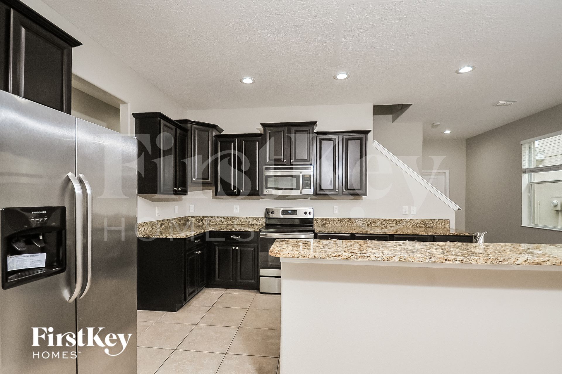 Building Photo - 10523 White Peacock Pl