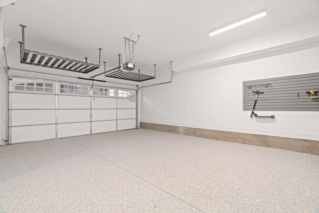 Building Photo - 210 Charlotte Everly Cir