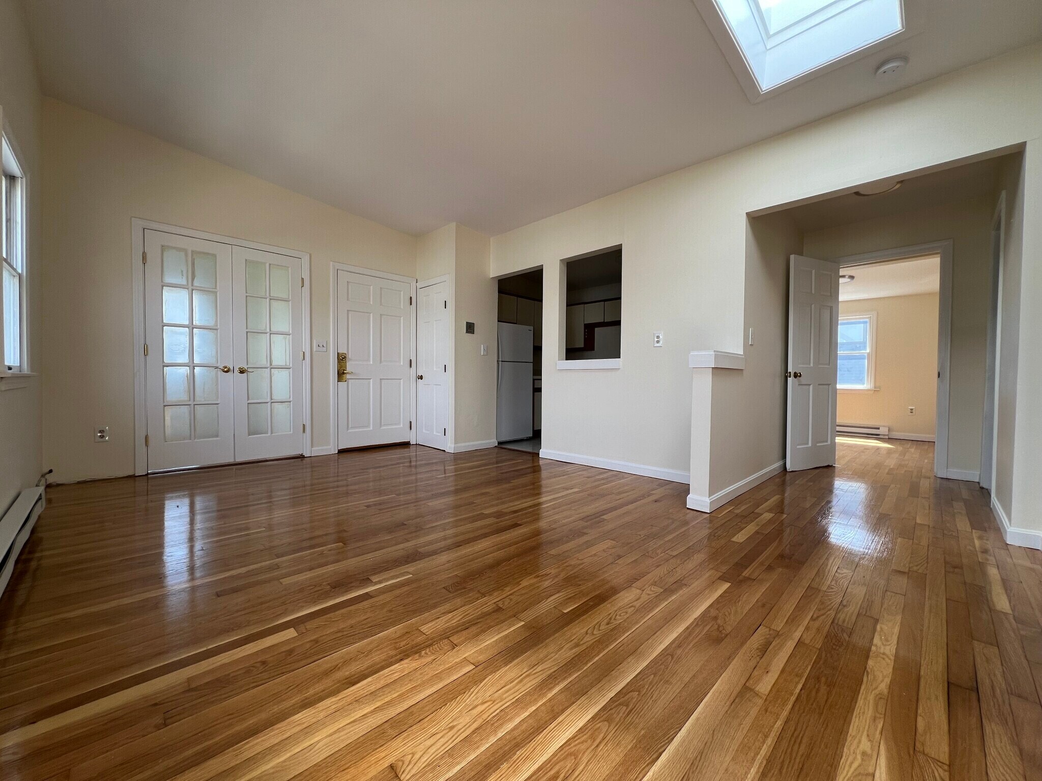 Building Photo - 114 Charles St