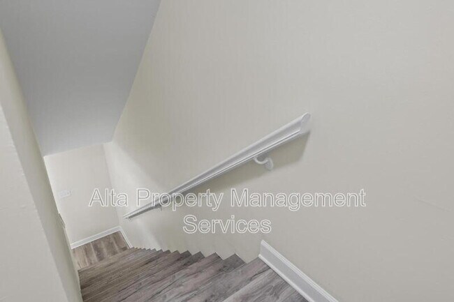Building Photo - 11359 Bedford Oaks Dr