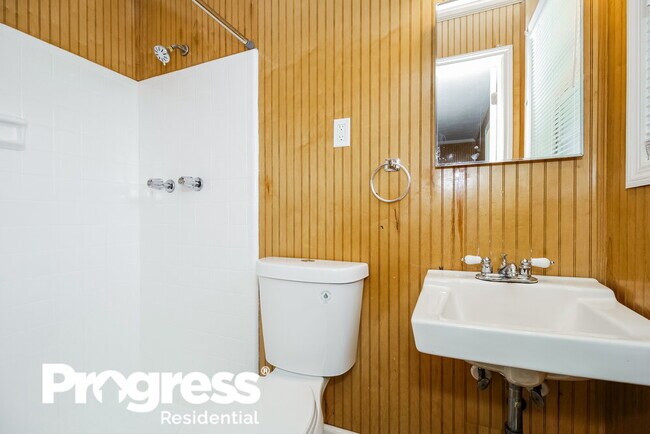 Building Photo - 6185 Marilla St