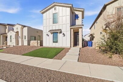 Building Photo - 4512 Mark Avizo