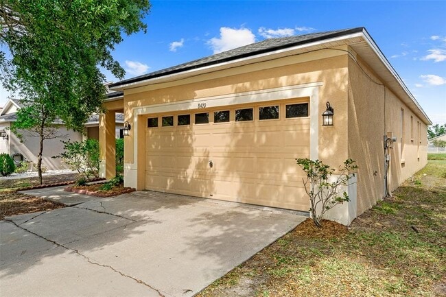 Building Photo - 8420 Deer Chase Dr