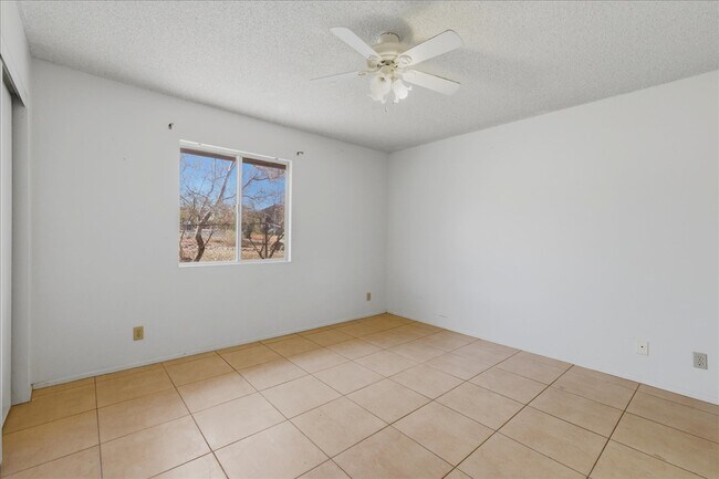 Building Photo - 7273 Sunny Vista Rd