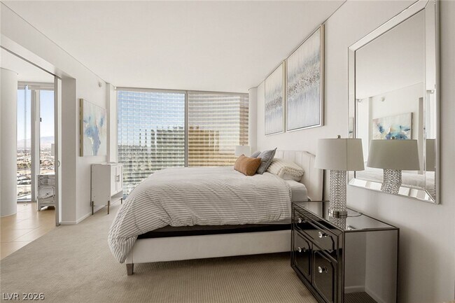 Building Photo - 3726 S Las Vegas Blvd