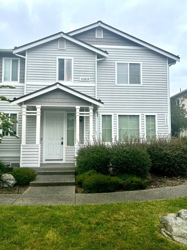 Primary Photo - Spacious Condo Available Now!