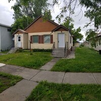 Building Photo - 1 bedroom, 1 bathroom duplex in Ashton wit...