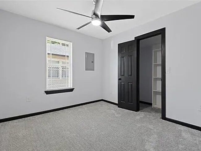 Building Photo - 3205 NW 14th St