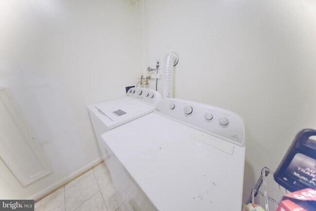 Building Photo - 3308 Heidi Ln