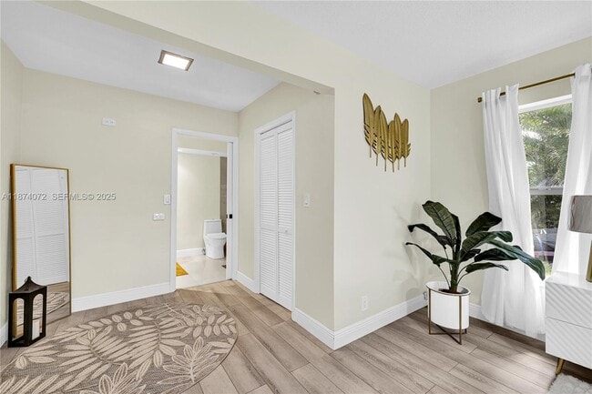 Building Photo - 5706 Guava Dr