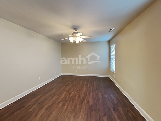 Building Photo - 1010 Semmes Ln