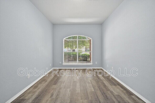 Building Photo - 140 Clapboard Run