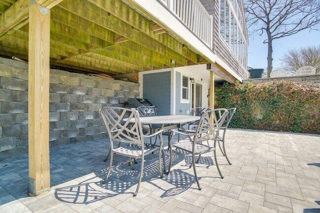 Building Photo - 89 Sunset Cir