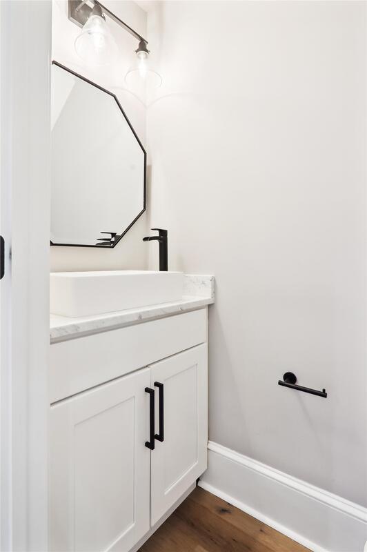 Building Photo - 1541 9th Street Northwest - 2