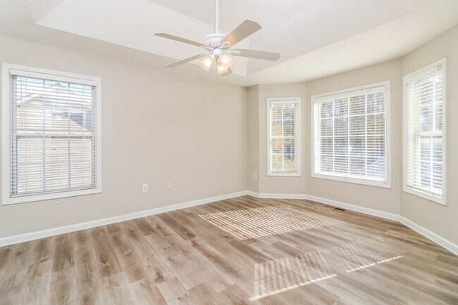 Building Photo - 6980 Pine Shadow Way