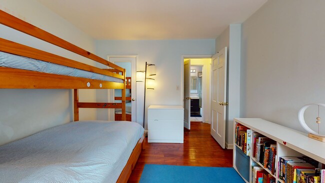 Building Photo - McLean Gardens 1,000 Sq Foot Loft Style Ap...