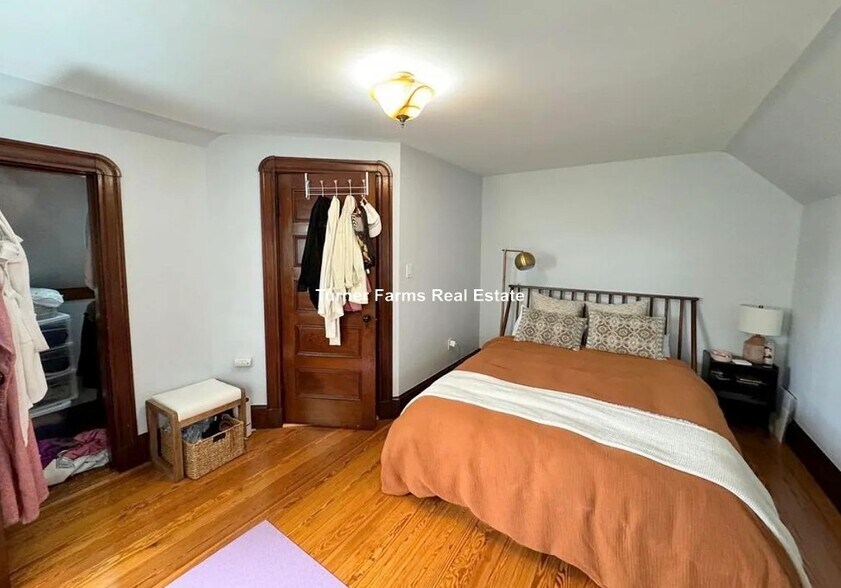 Building Photo - 29 Fairmount Ave