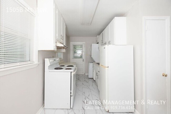 Building Photo - 1505B Mt View-