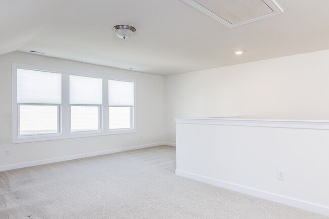 Building Photo - 1435 Tinos Overlook Way