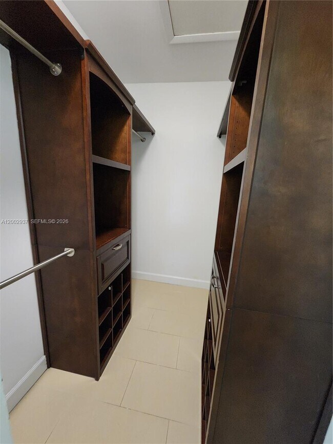 Building Photo - 6485 SW 129th Ave