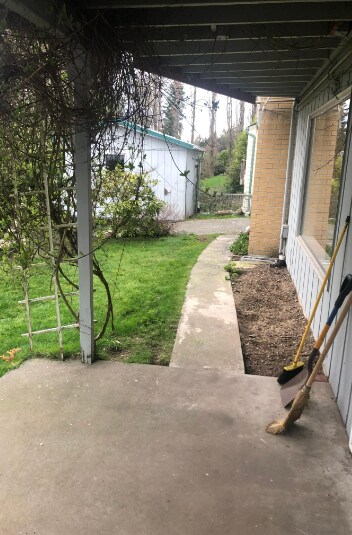 Building Photo - 3413 Harbel Dr NE