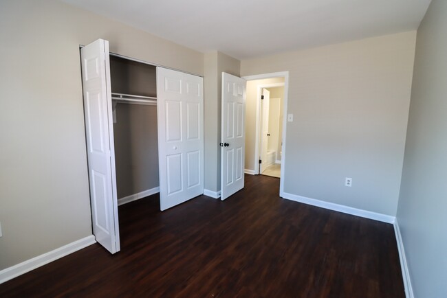 Building Photo - 9240 Bridle Path Ln