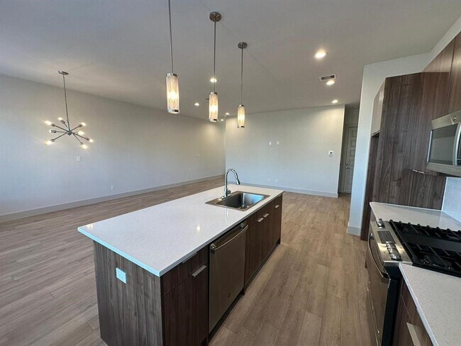 Building Photo - 6804 Troya Ln