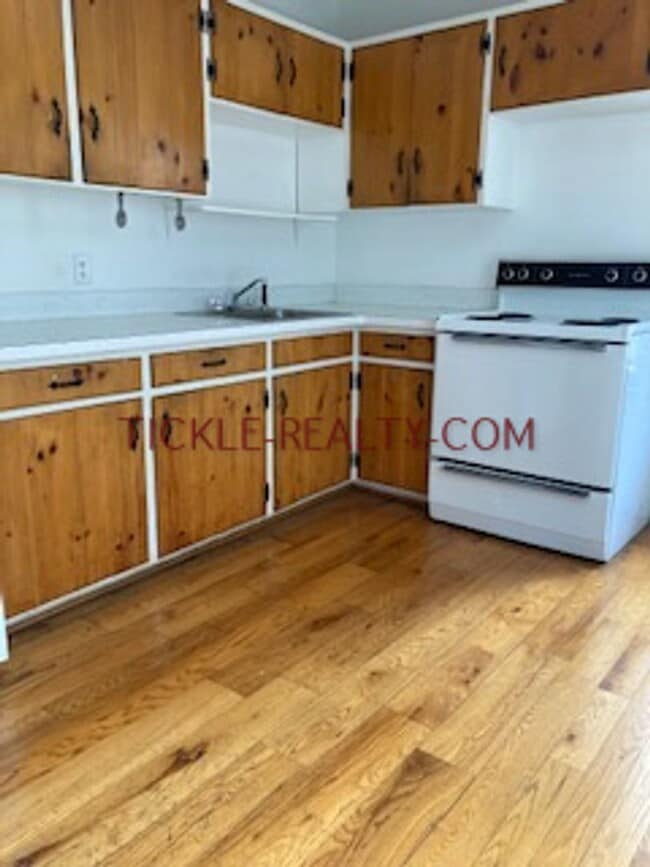 Building Photo - 18-22-22 Wilmer St