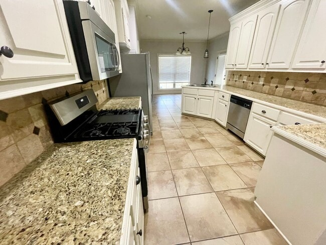 Building Photo - 3/2 for Rent in Ashbrooke of Gluckstadt!